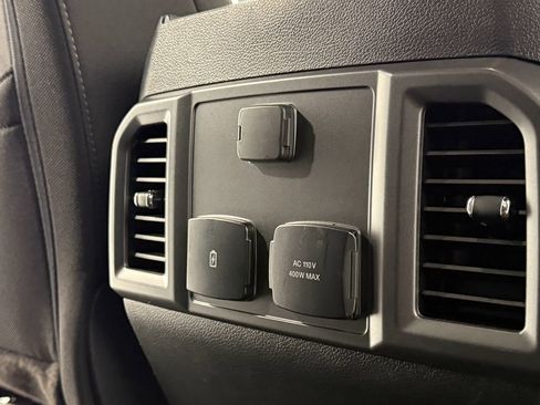 Used 2019 Ford F150 XLT w/ Equipment Group 302A Luxury image 27