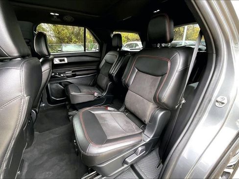 Used 2022 Ford Explorer ST-Line w/ Class IV Trailer Tow Package image 19