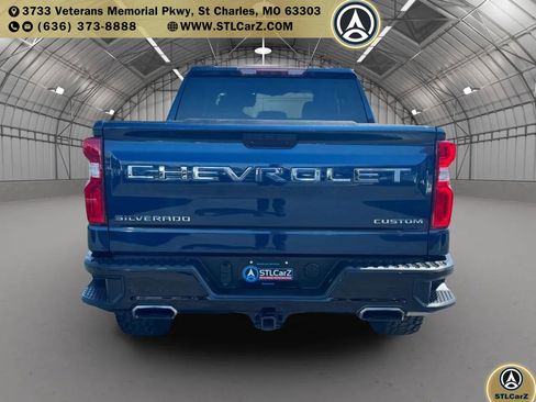Used 2021 Chevrolet Silverado 1500 Custom Trail Boss AWD/4WD image 4