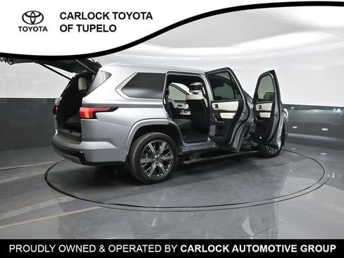 Used 2023 Toyota Sequoia Capstone RWD image 62