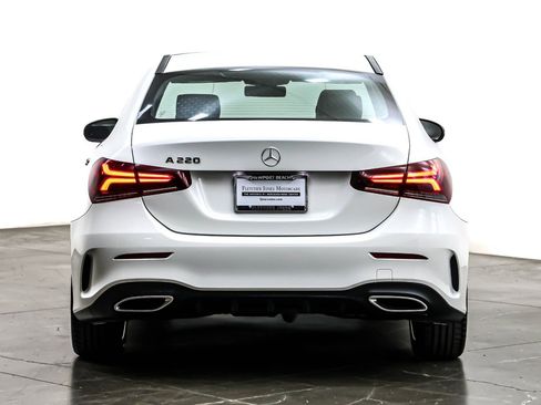 Used 2022 Mercedes-Benz A 220 image 4