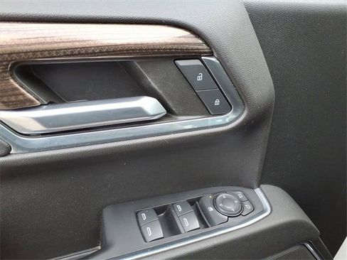 Used 2023 Chevrolet Silverado 1500 LT image 15