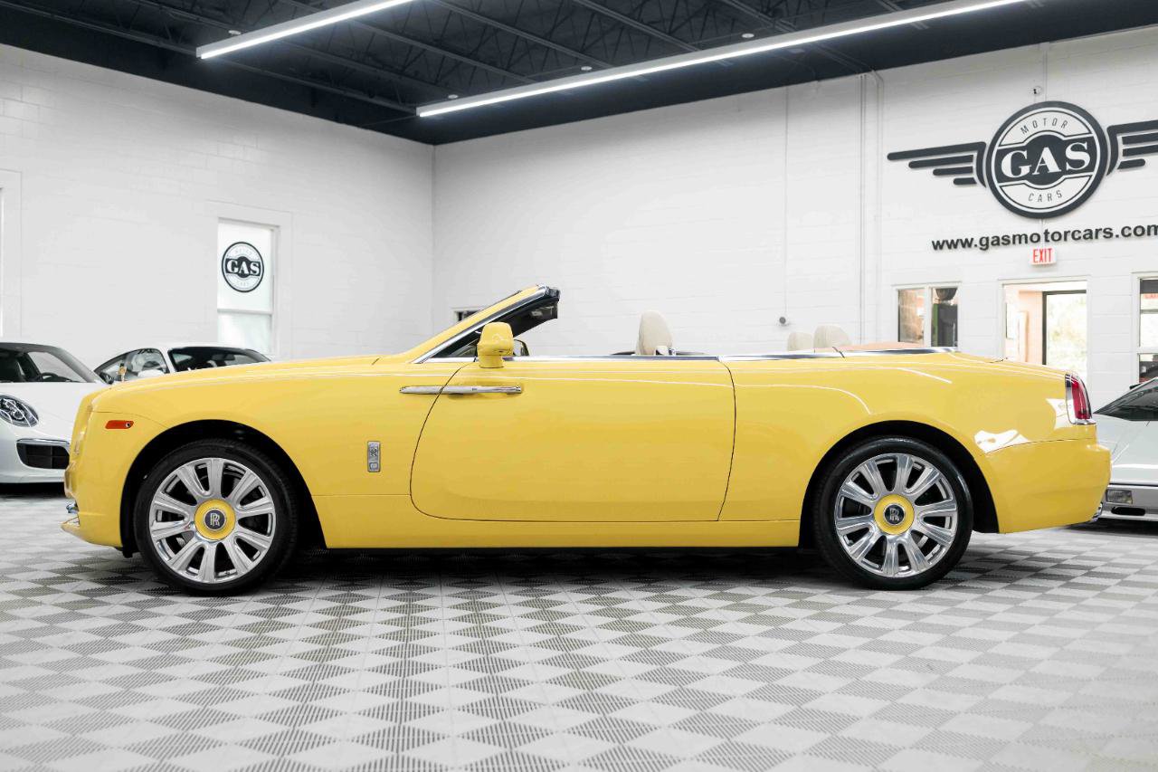 Used 2017 Rolls-Royce Dawn RWD image 10