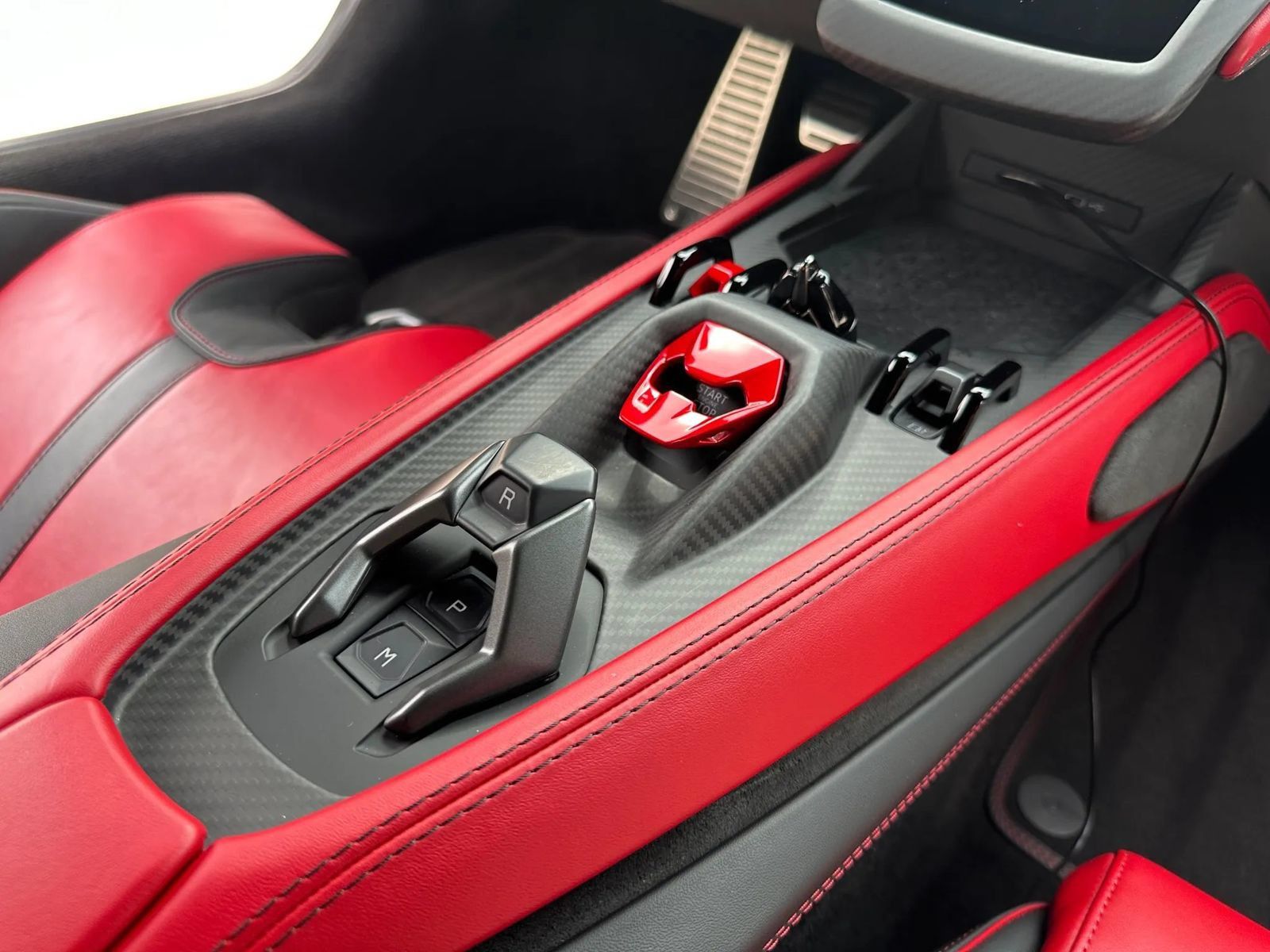Used 2024 Lamborghini Revuelto AWD/4WD image 44