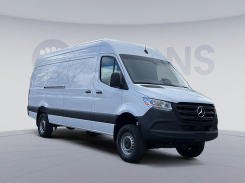 New 2026 Mercedes-Benz Sprinter 2500 image 8