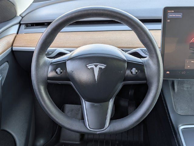 Used 2023 Tesla Model Y Long Range AWD/4WD image 11