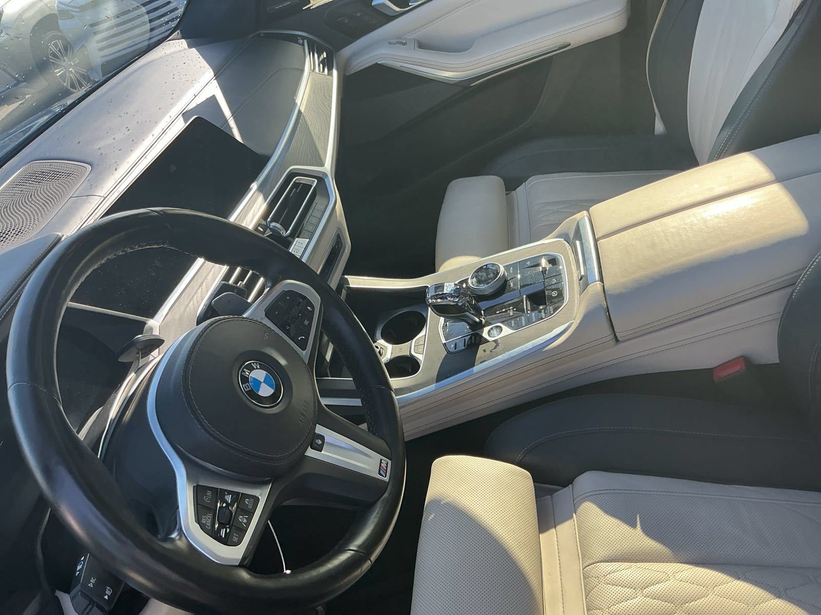 Used 2022 BMW X7 M50i w/ Dynamic Handling Package AWD/4WD image 5