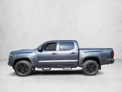 Used 2022 Toyota Tacoma TRD Sport w/ Technology Package RWD image 8