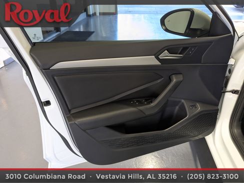 Used 2019 Volkswagen Jetta SE image 14