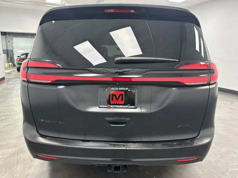 Used 2022 Chrysler Pacifica Pinnacle image 7