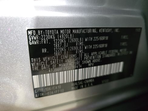 Used 2025 Toyota RAV4 XLE Premium AWD/4WD image 33