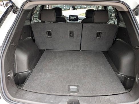 Used 2023 Chevrolet Blazer LT image 24