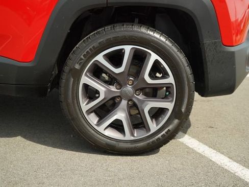 Used 2015 Jeep Renegade Latitude w/ Trailer Tow Group image 40