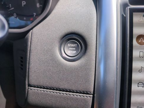 New 2026 Land Rover Discovery S AWD/4WD image 23