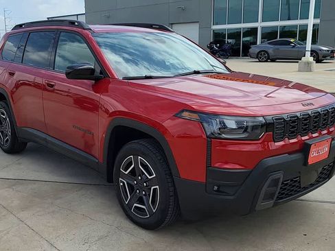 New 2026 Jeep Cherokee Laredo AWD/4WD image 2