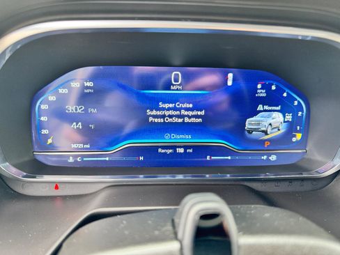 Used 2024 Chevrolet Tahoe High Country w/ Advanced Technology Package image 35