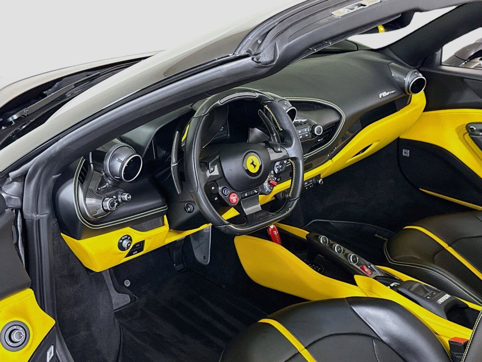 Used 2021 Ferrari F8 Tributo RWD image 15
