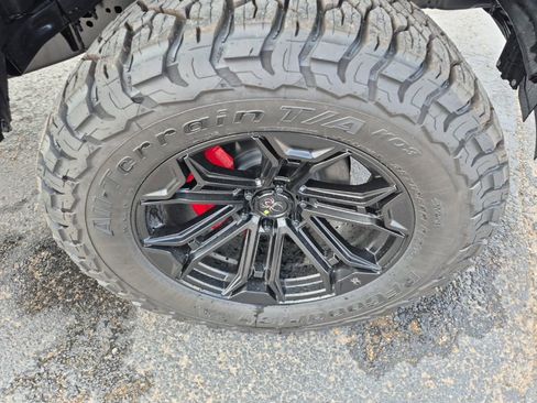 New 2025 Ford F150 XLT w/ Equipment Group 303A High image 19