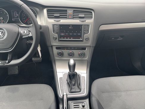 Used 2016 Volkswagen Golf S FWD image 12