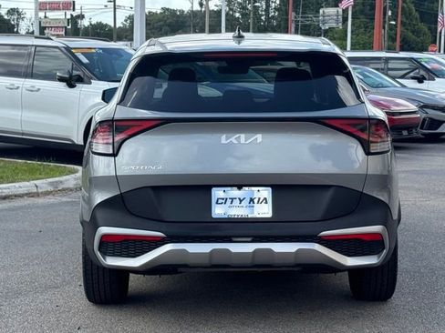 Certified 2024 Kia Sportage LX FWD image 3