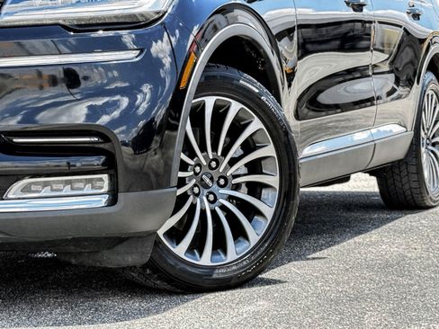 Used 2020 Lincoln Aviator Reserve w/ Elements Package Plus AWD/4WD image 2