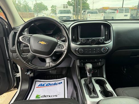 Used 2022 Chevrolet Colorado LT w/ Fleet Safety Package AWD/4WD image 23