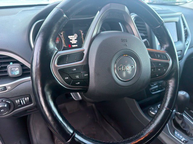 Used 2021 Jeep Cherokee Latitude Lux w/ Sun & Sound Group AWD/4WD image 11