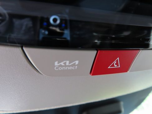 New 2024 Kia Niro Wave image 14