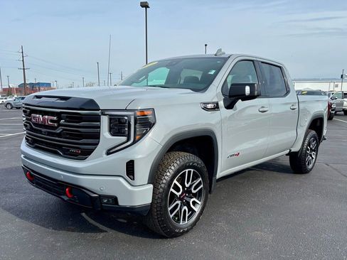 Used 2025 GMC Sierra 1500 AT4 w/ AT4 Premium Package image 3