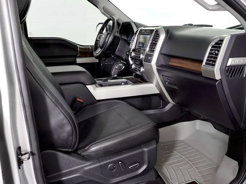 Used 2015 Ford F150 Lariat w/ Equipment Group 502A Luxury image 31