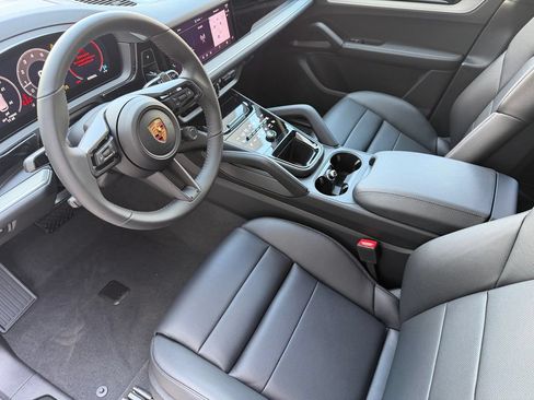 New 2026 Porsche Cayenne AWD/4WD image 4