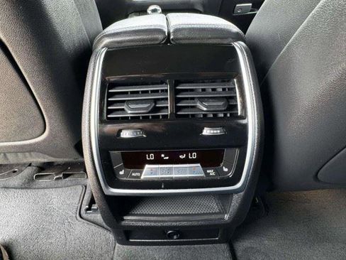 Used 2020 BMW X5 M50i w/ Premium Package AWD/4WD image 40