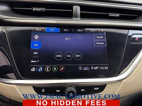 Used 2020 Buick Encore GX Essence w/ Experience Buick Package AWD/4WD image 23