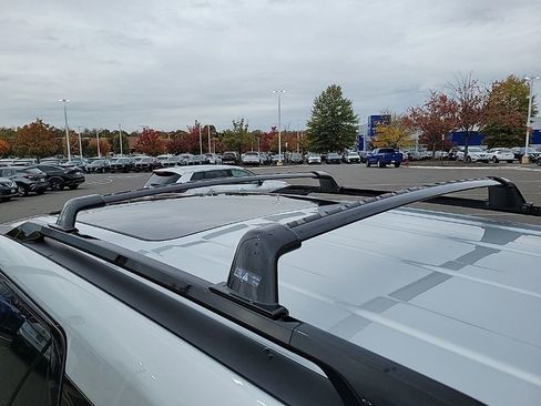 New 2025 Nissan Pathfinder SV image 13