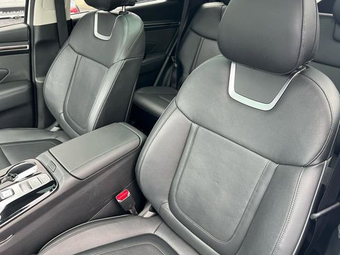 Used 2022 Hyundai Tucson Limited image 13