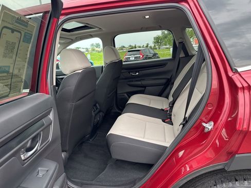 Certified 2024 Honda CR-V EX image 33