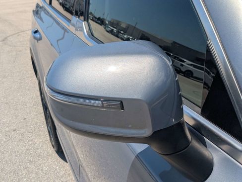 Certified 2025 Kia Telluride S FWD image 12