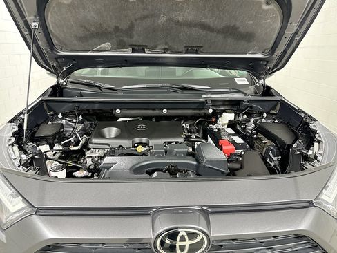 Certified 2023 Toyota RAV4 XLE w/ Convenience Package AWD/4WD image 32