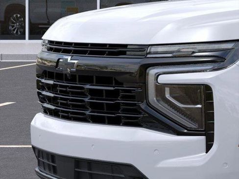 New 2026 Chevrolet Suburban RST image 13