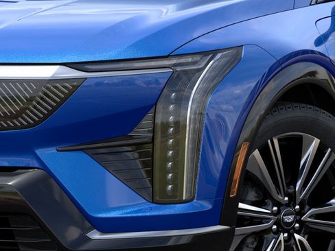 New 2026 Cadillac Optiq Luxury 2 AWD/4WD image 10