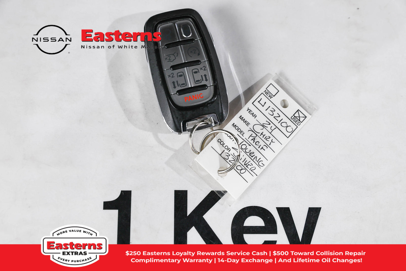 Used 2024 Chrysler Pacifica Touring-L FWD image 24