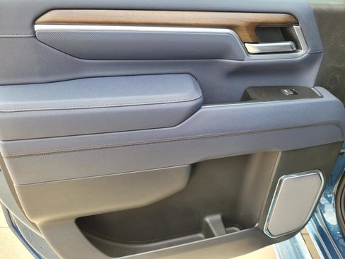 New 2026 Chevrolet Silverado 2500 High Country w/ High Country Premium Package AWD/4WD image 10