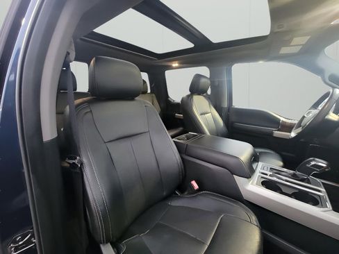 Used 2018 Ford F150 Lariat w/ Equipment Group 502A Luxury image 34