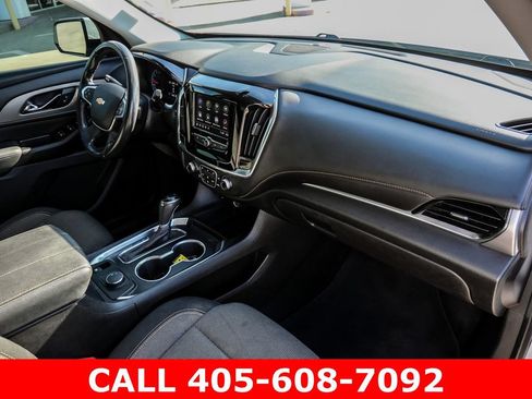 Used 2020 Chevrolet Traverse LT FWD image 14