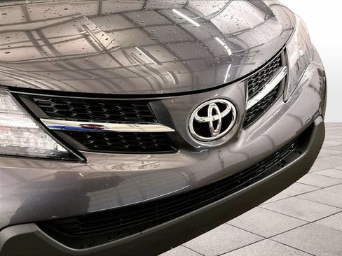 Used 2013 Toyota RAV4 Limited AWD/4WD image 30