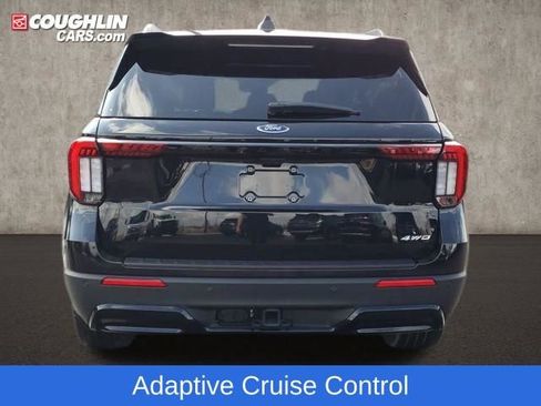 Used 2025 Ford Explorer ST-Line w/ Premium Package image 7