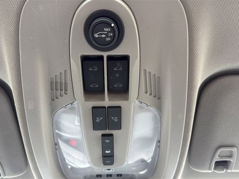 Used 2017 GMC Terrain SLT w/ Open Road Package image 34