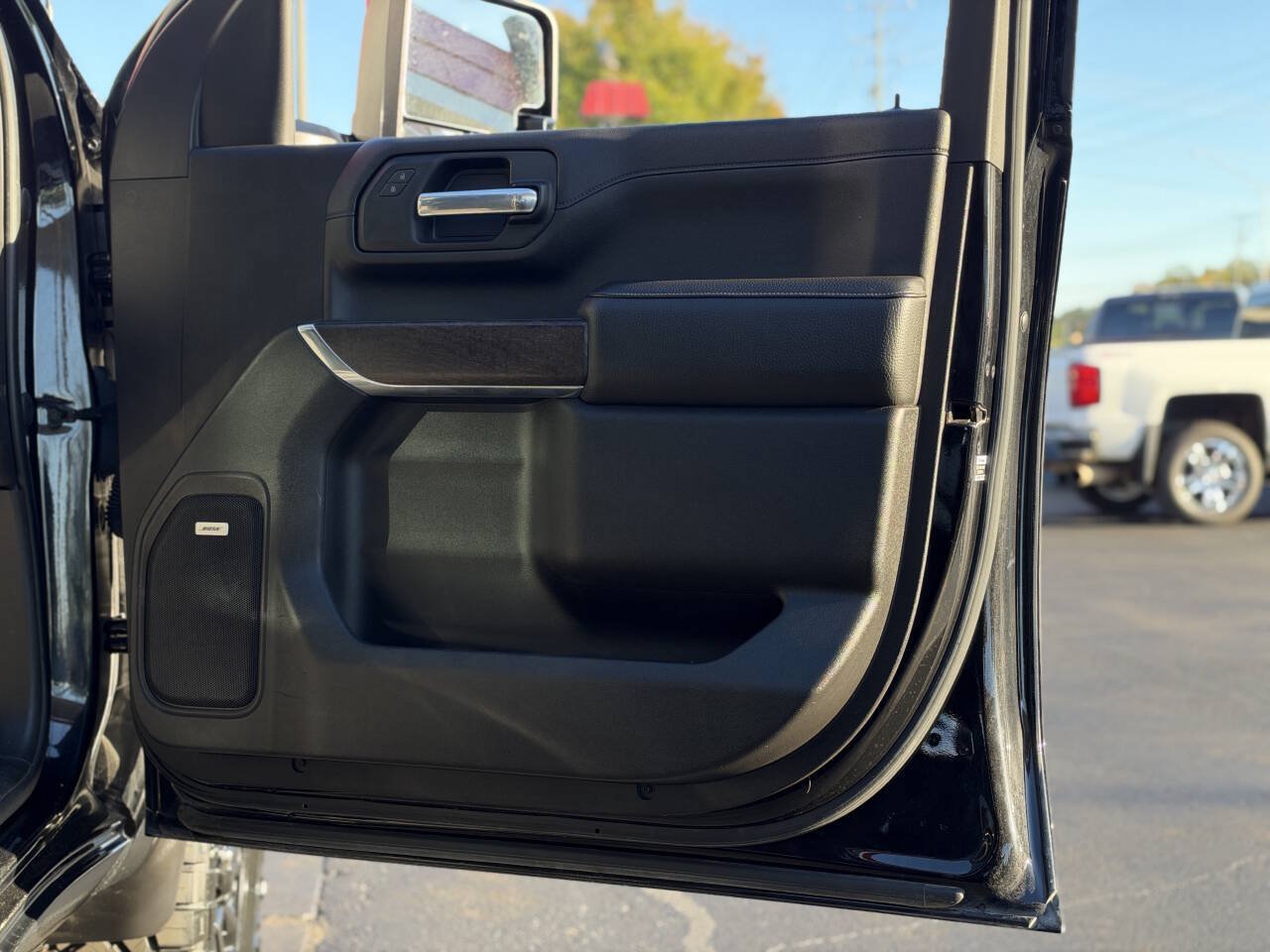 Used 2023 GMC Sierra 3500 Denali w/ Denali Black Diamond Edition AWD/4WD image 35