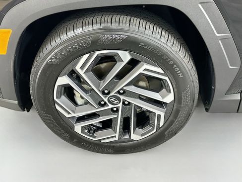 Certified 2025 Hyundai Tucson Limited FWD image 32