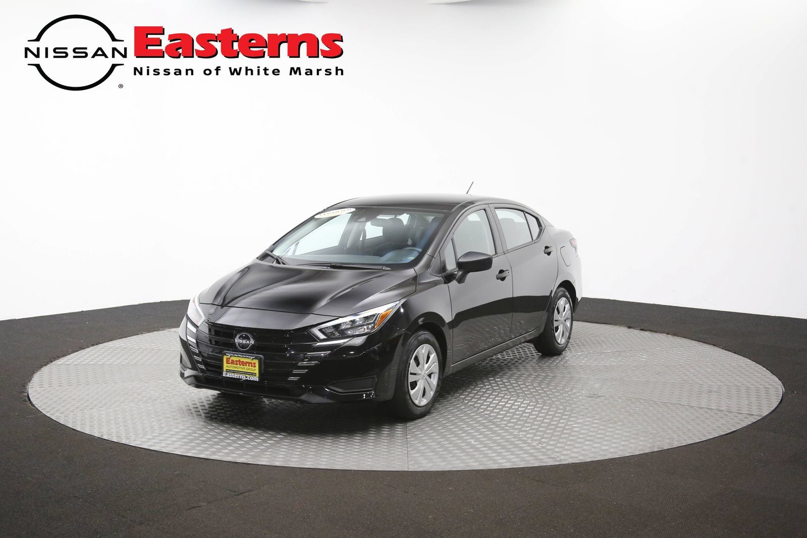 Used 2025 Nissan Versa S FWD image 53